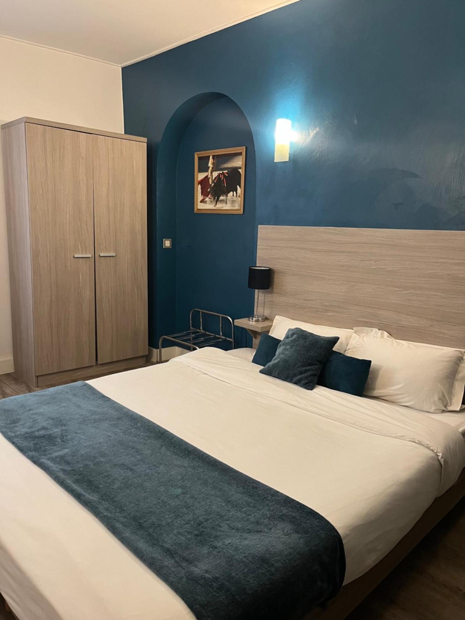 Empire Hotel Nimes Ngoại thất bức ảnh