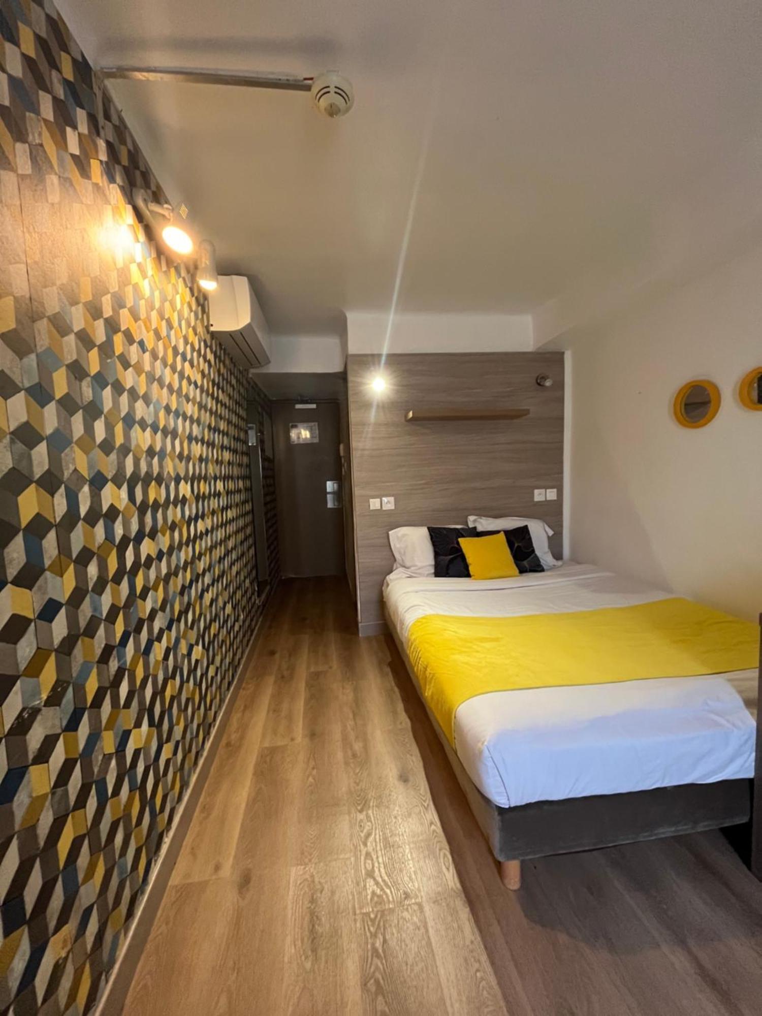 Empire Hotel Nimes Ngoại thất bức ảnh