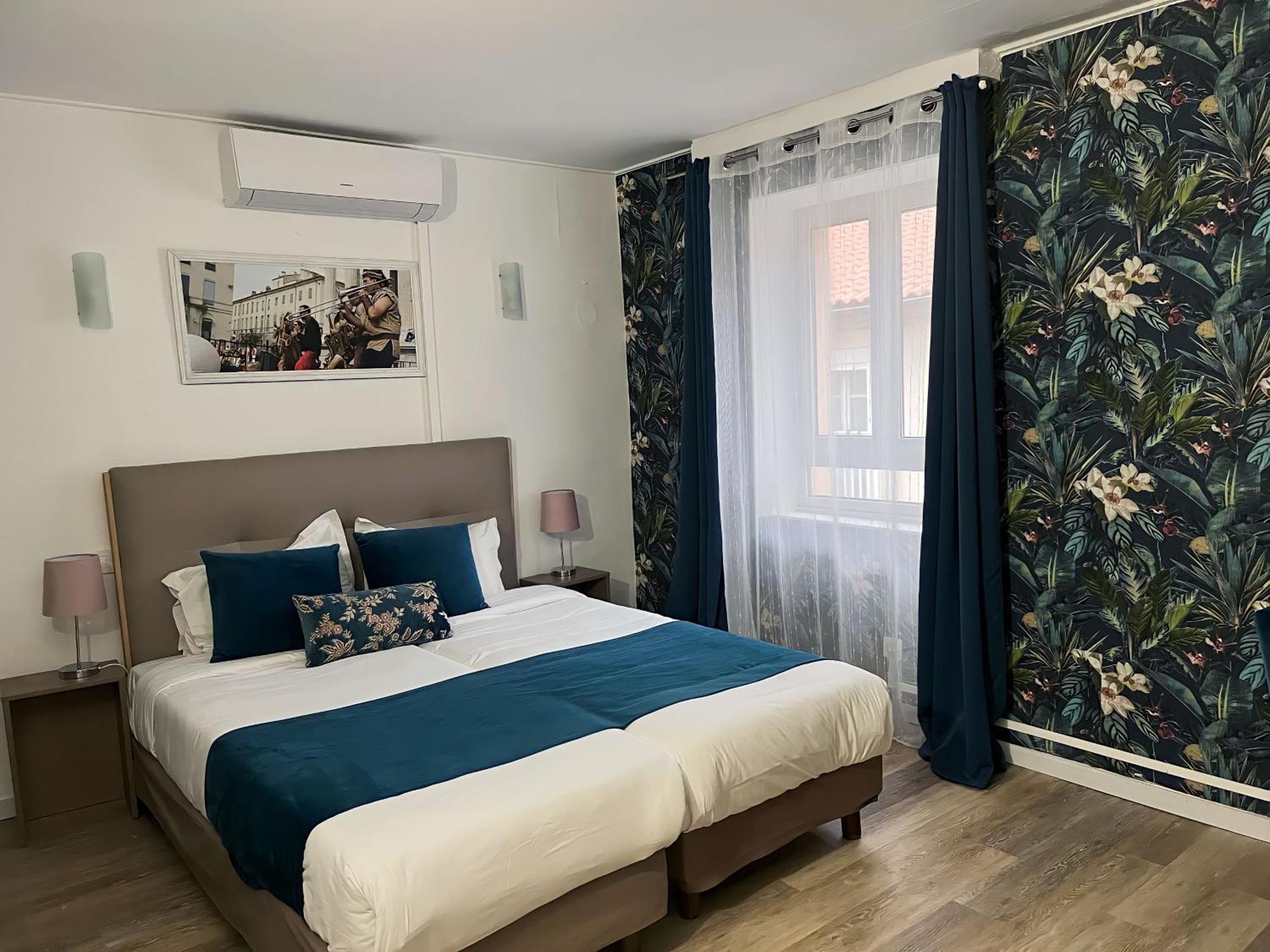 Empire Hotel Nimes Ngoại thất bức ảnh