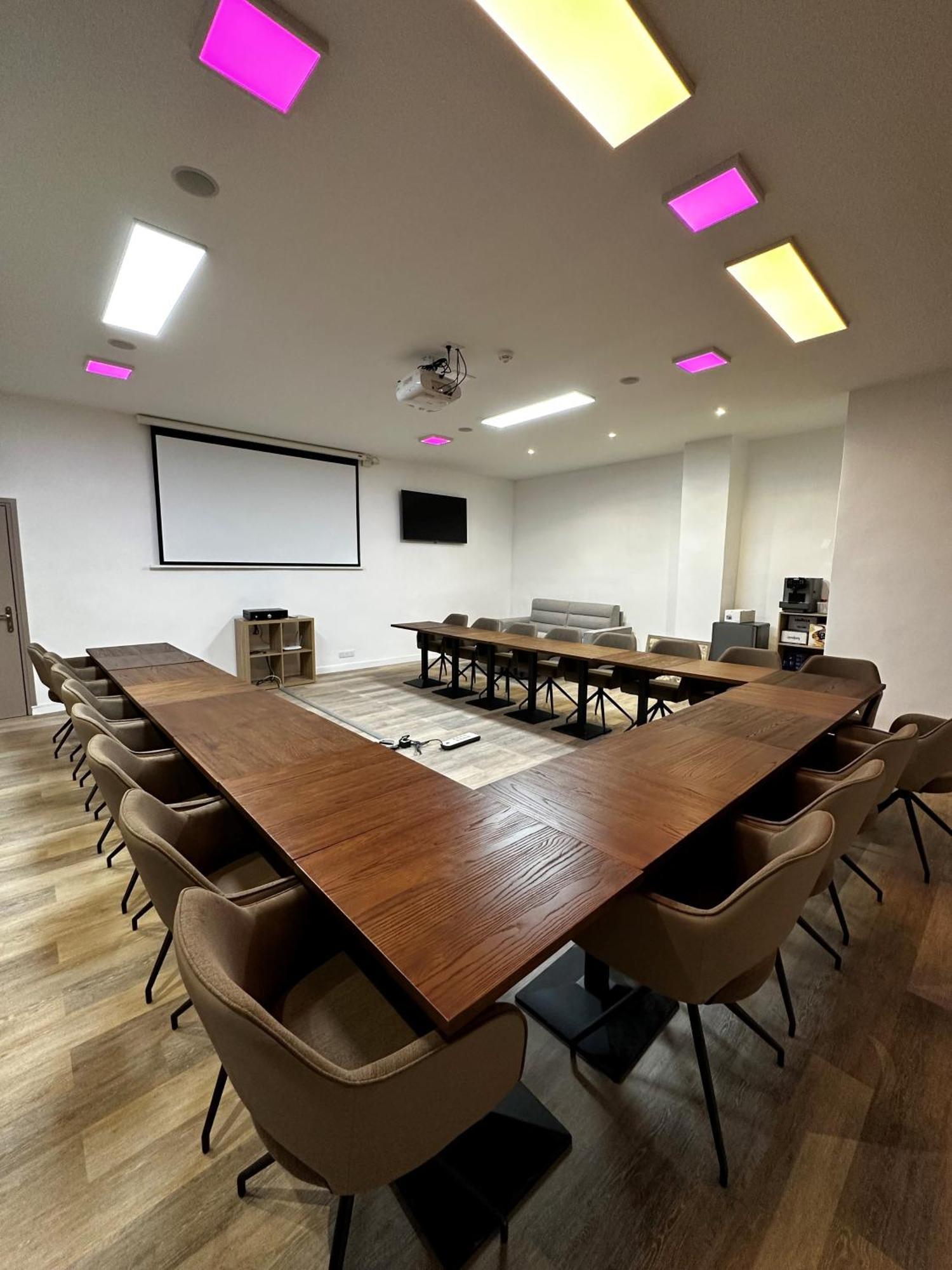 Empire Hotel Nimes Ngoại thất bức ảnh