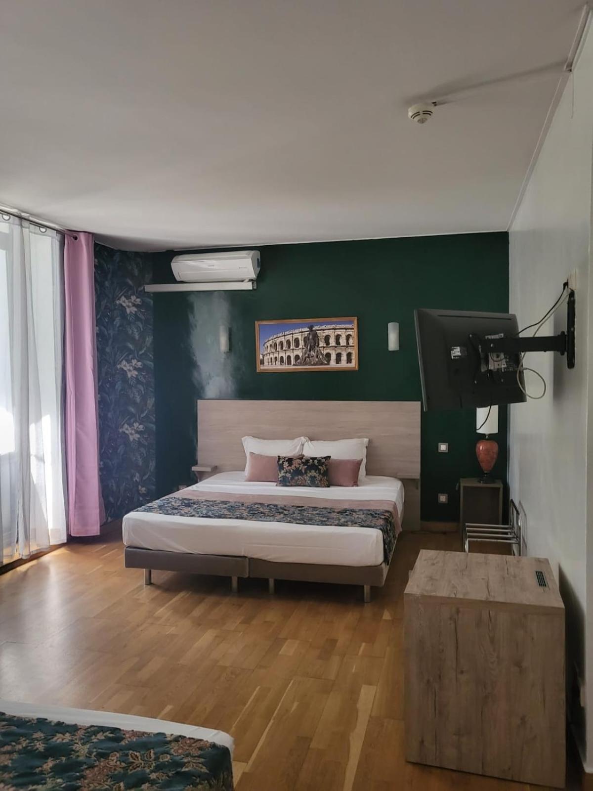 Empire Hotel Nimes Ngoại thất bức ảnh