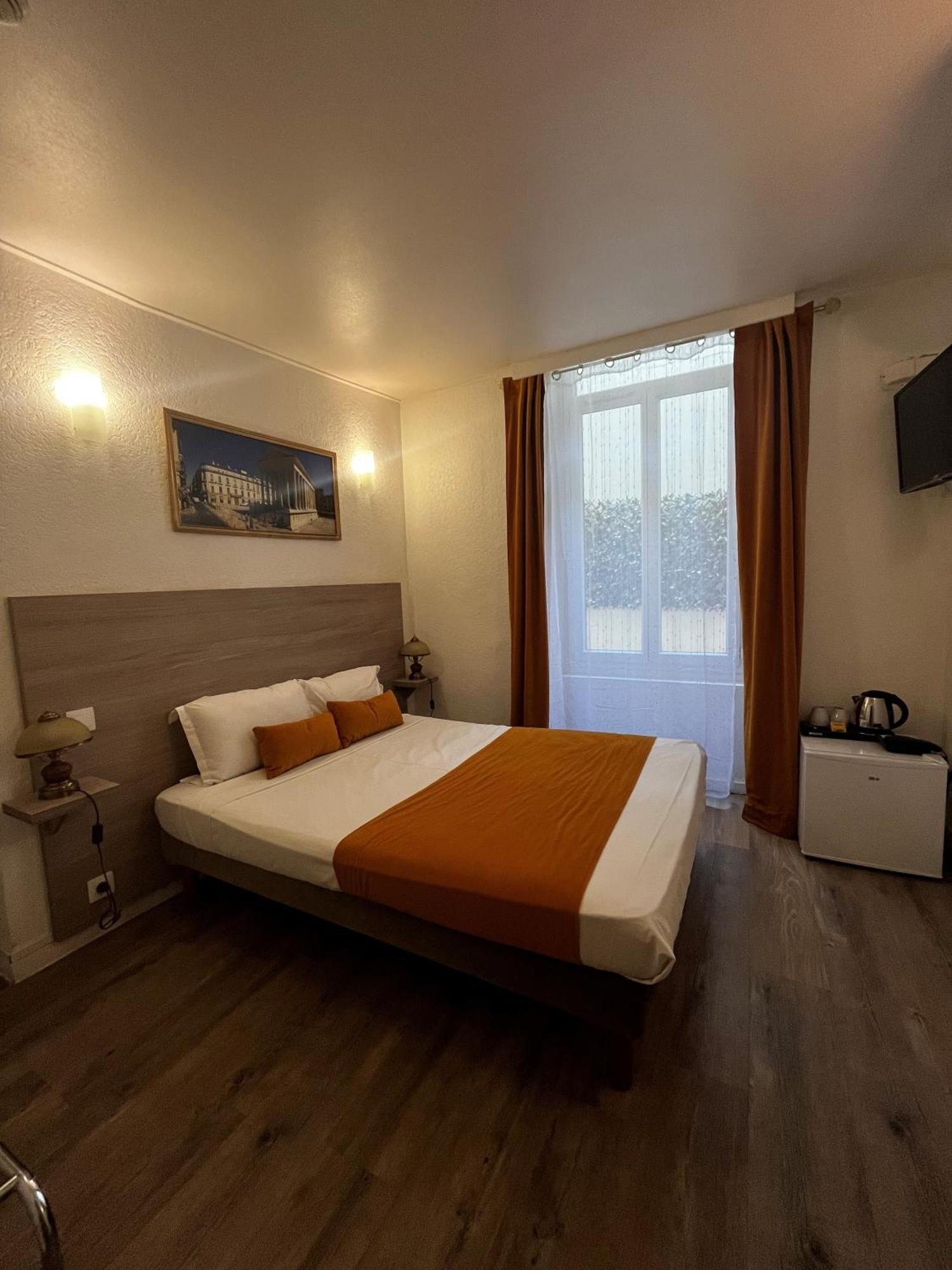Empire Hotel Nimes Ngoại thất bức ảnh