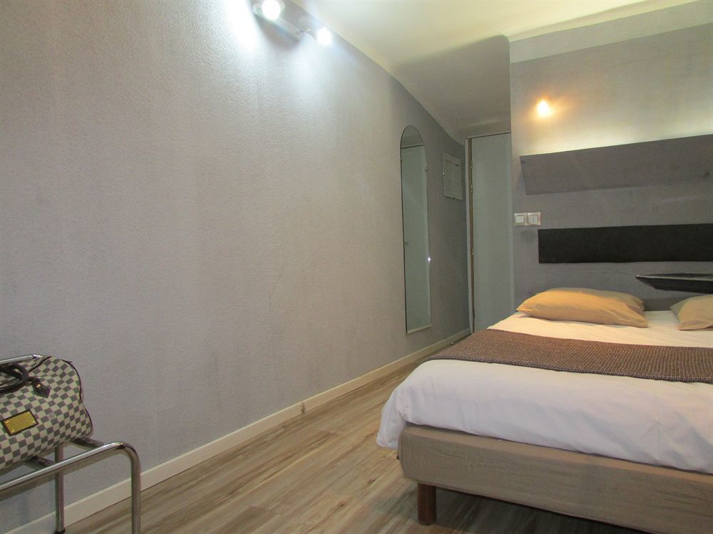 Empire Hotel Nimes Ngoại thất bức ảnh